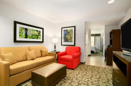 Hilton Garden Inn Auburn - image 15