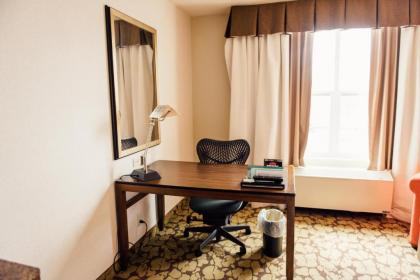 Hilton Garden Inn Auburn - image 7