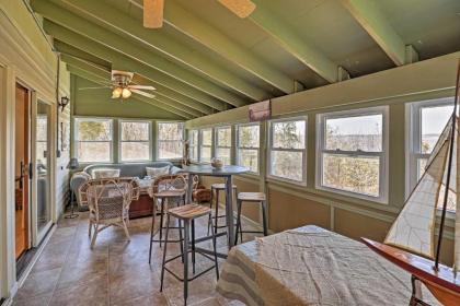 Home Near Owasco Lake with Grill Fire Pit and 3 Kayaks! - image 12