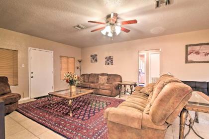 Auburndale House with Private Porch and Gas Grill - image 4