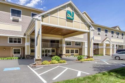 Quality Inn & Suites Evergreen Hotel - image 12