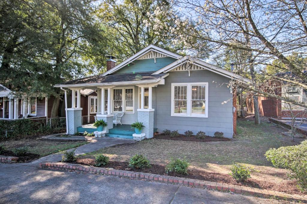 Charming 1916 Bungalow about 3 Miles to Augusta Course - image 4