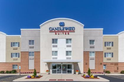 Candlewood Suites Aurora-Naperville an IHG Hotel - image 16