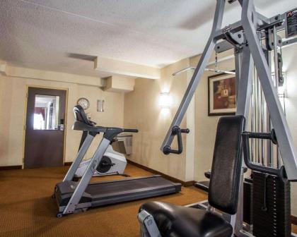 Quality Inn Aurora-Naperville Area - image 9