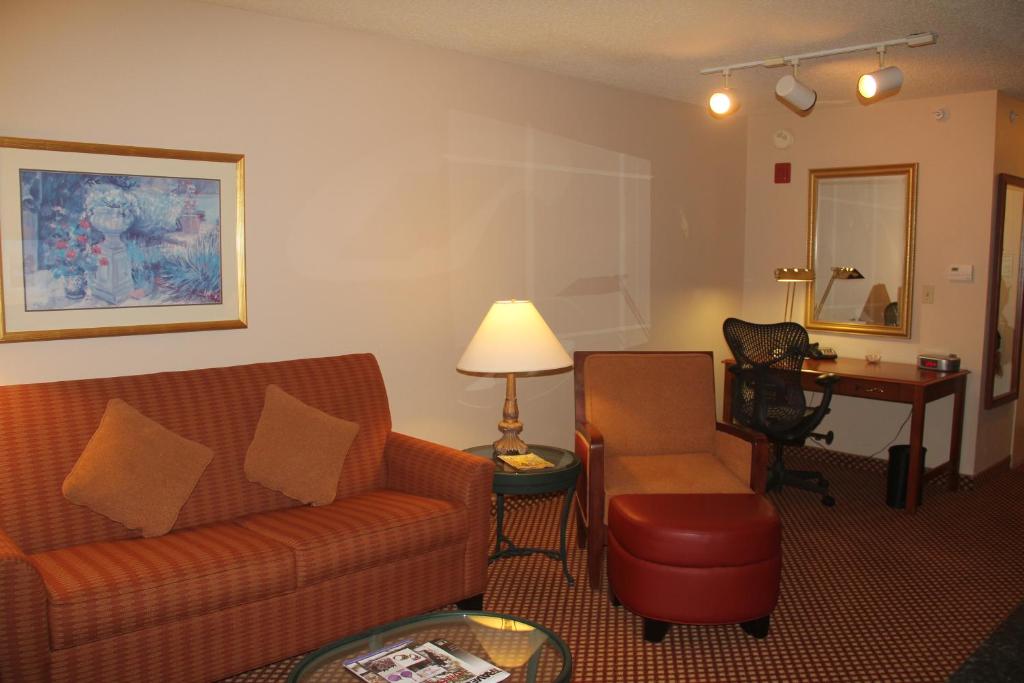 Hilton Garden Inn Denver Airport - image 6