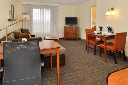 Residence Inn by Marriott Denver Airport at Gateway Park - image 7