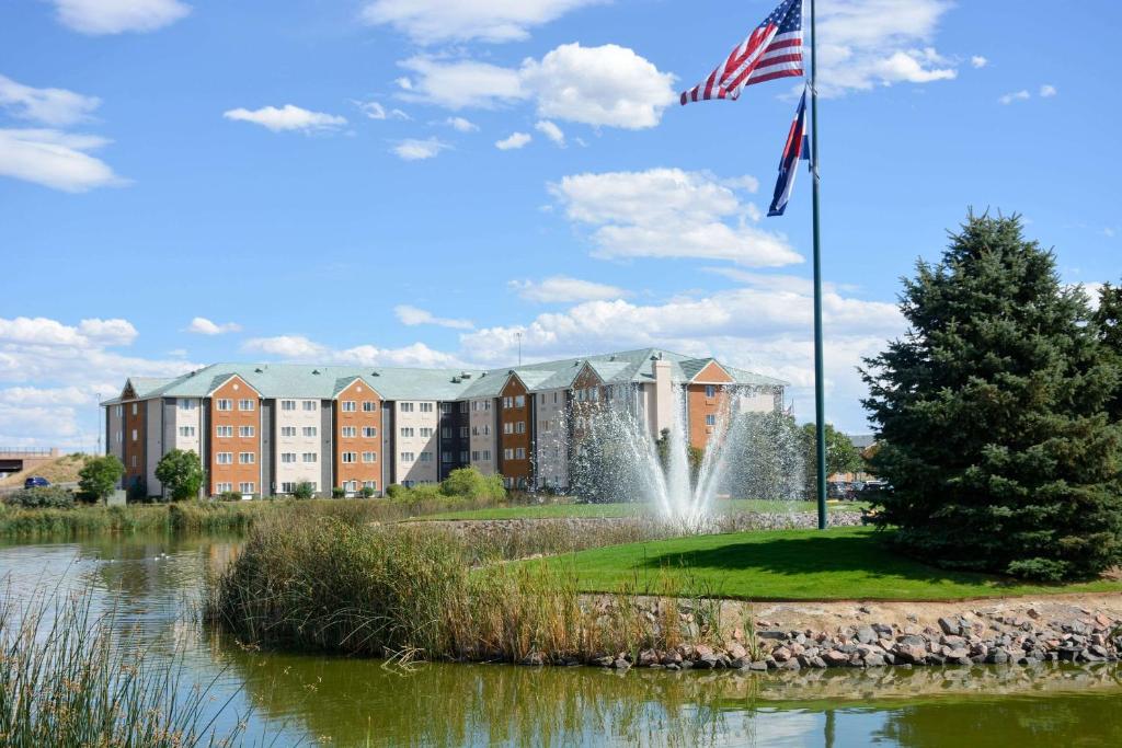 Quality Inn and Suites Denver Airport - Gateway Park - main image