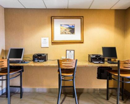 Quality Inn and Suites Denver Airport - Gateway Park - image 3