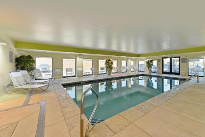 Fairfield Inn & Suites by Marriott Denver Aurora/Parker - image 5