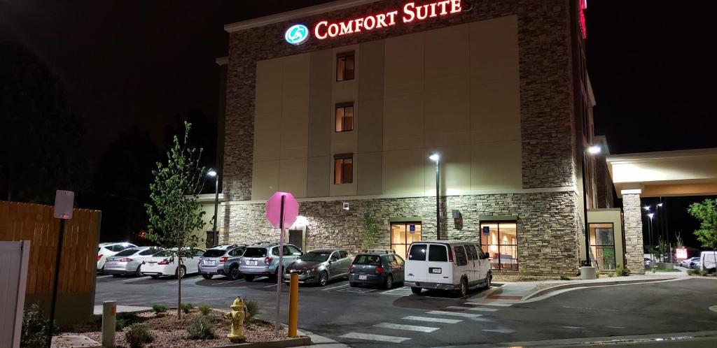 Comfort Suites Denver near Anschutz Medical Campus - image 2