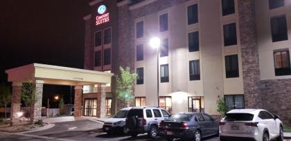 Comfort Suites Denver near Anschutz Medical Campus - image 8