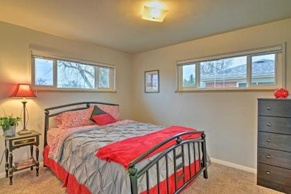 Charming Aurora House - 3 Blocks from UC Health! - image 11