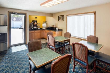 Rodeway Inn & Suites Austin - image 14