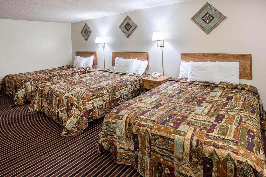 Rodeway Inn & Suites Austin - image 2