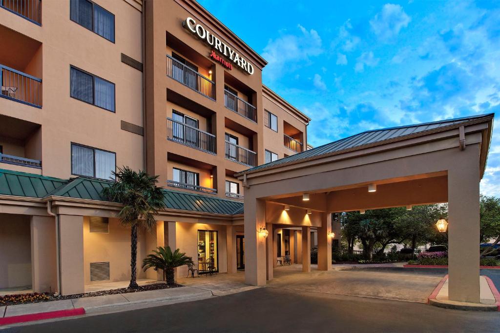 Courtyard by Marriott Austin The Domain Area - main image