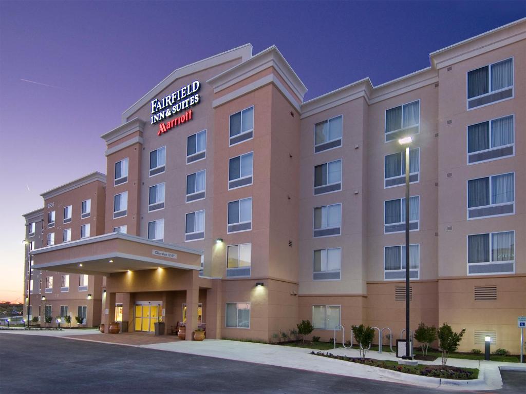 Fairfield Inn & Suites by Marriott Austin Parmer Tech Ridge - main image