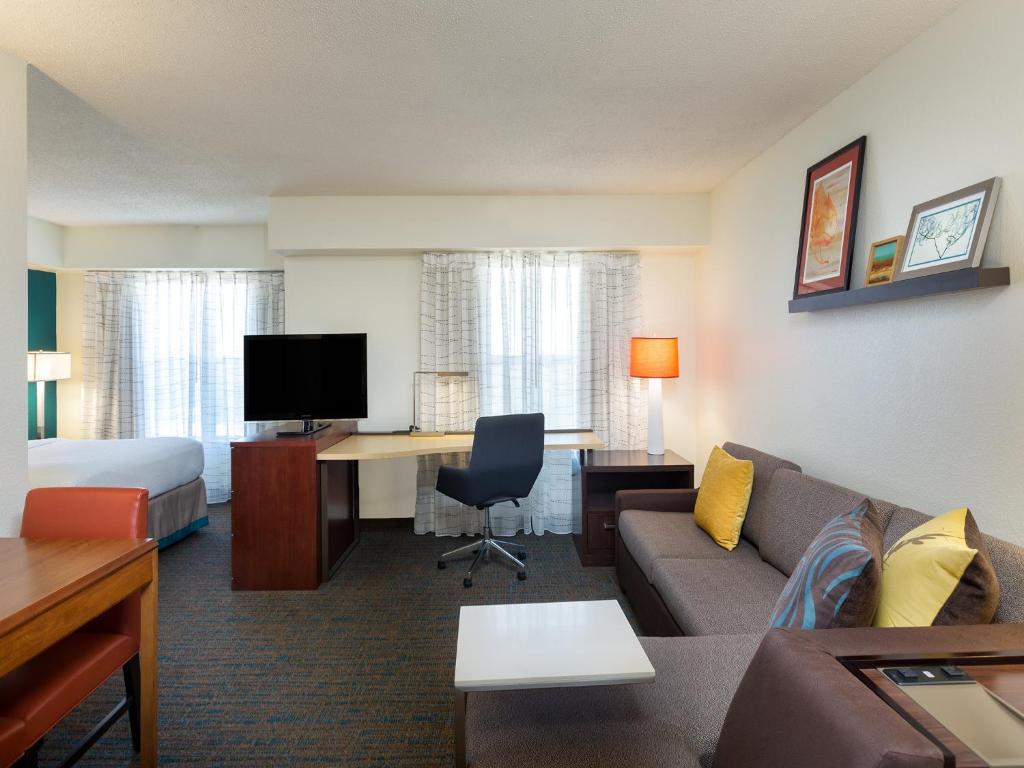 Residence Inn by Marriott Austin Parmer/Tech Ridge - image 3