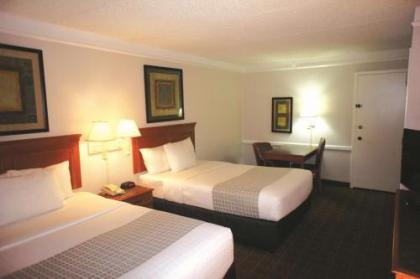 La Quinta Inn & Suites by Wyndham Austin South / Ih35 - image 3