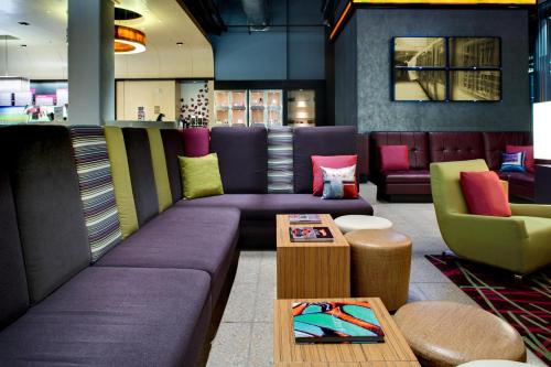 Aloft Austin At The Domain - image 3