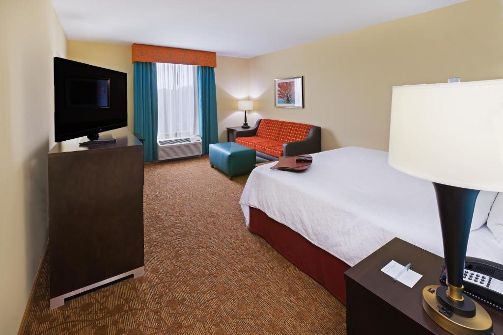 Hampton Inn Austin Oak Hill - image 5