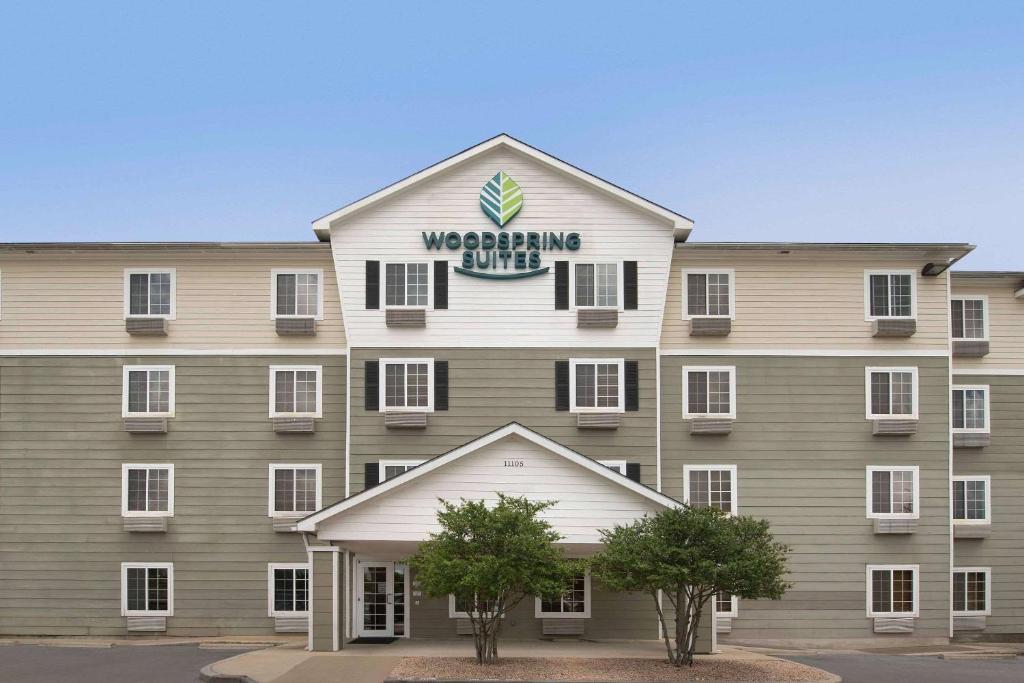 WoodSpring Suites Austin North I-35 - main image