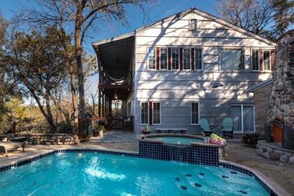 Lake Austin Luxury Guesthouse Cabin  Suite Retreat Austin Texas