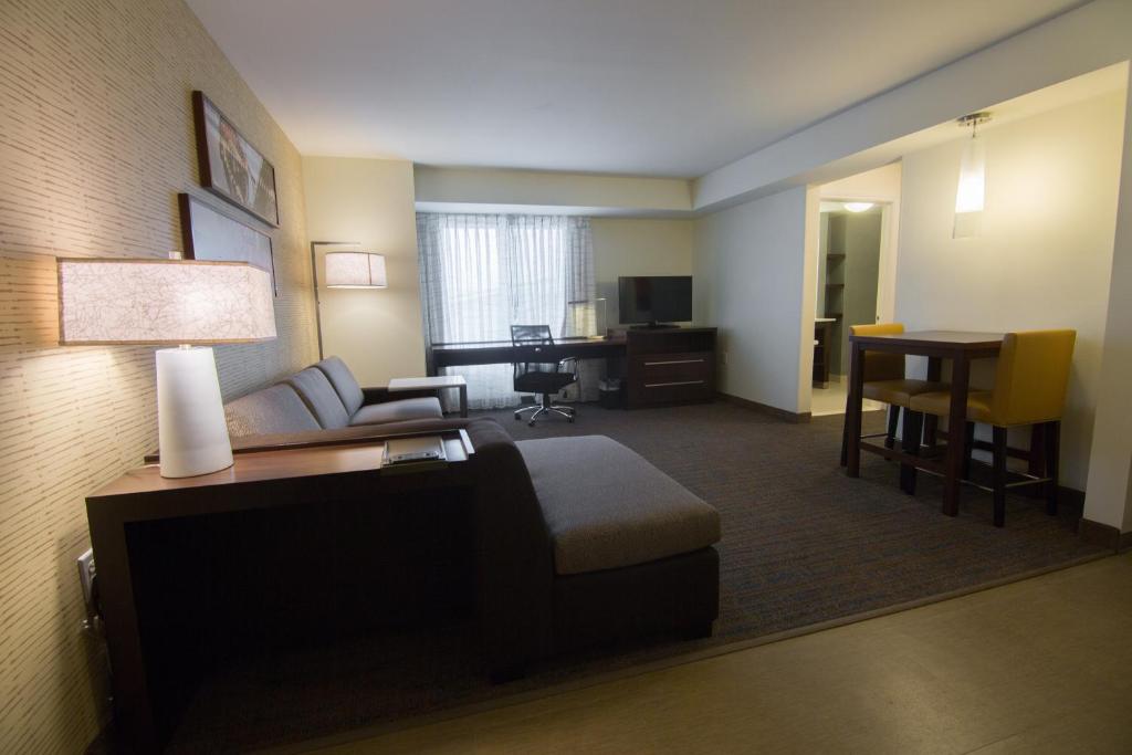 Residence Inn by Marriott Austin Airport - image 5