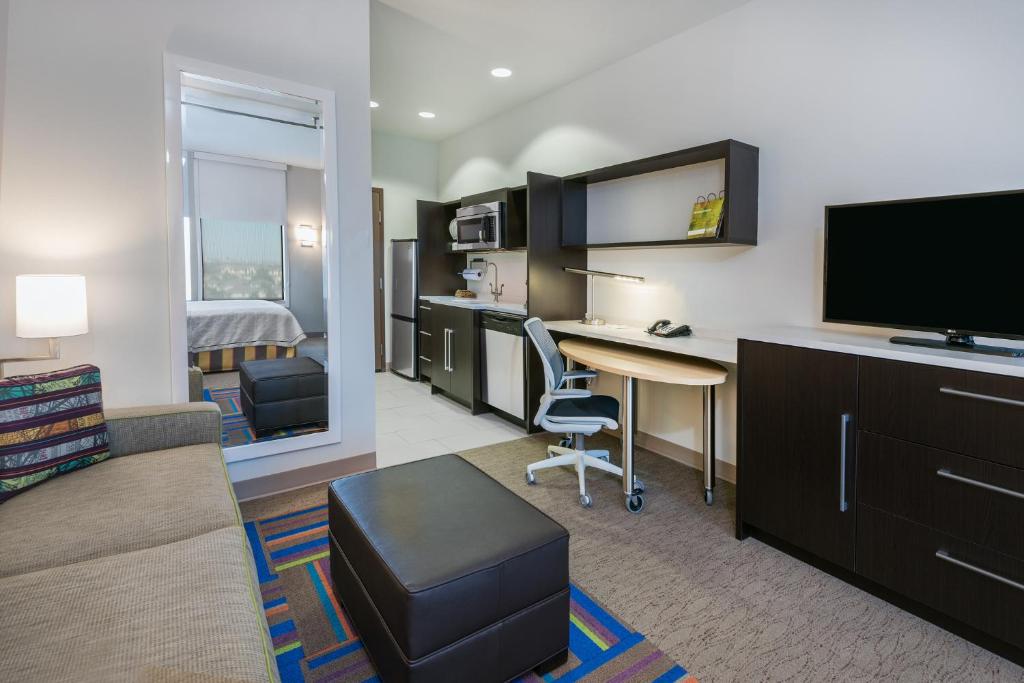 Home2 Suites By Hilton Austin Airport - image 4