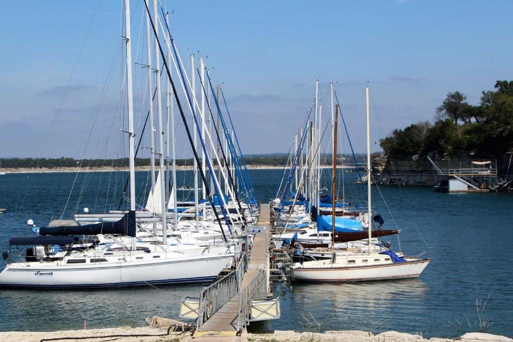 The Nest on Lake Travis - image 3