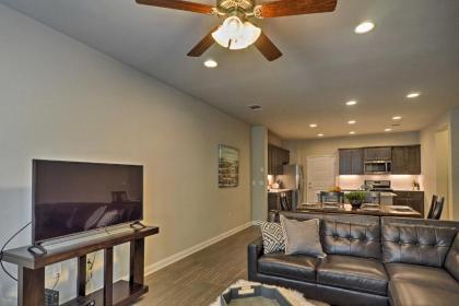 Upscale and Modern Austin Townhome with Pool Access! - image 5