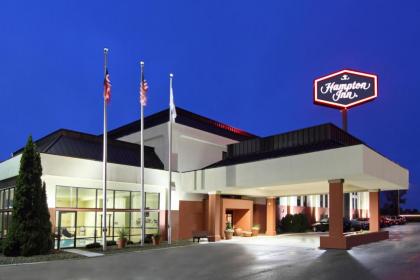 Hampton Inn Ashtabula - image 15