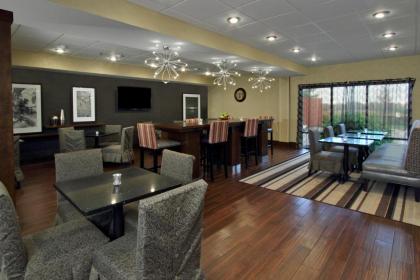 Hampton Inn Ashtabula - image 8