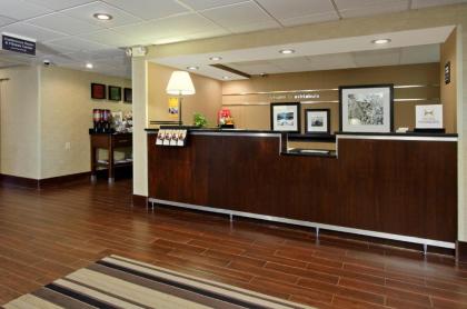 Hampton Inn Ashtabula - image 9