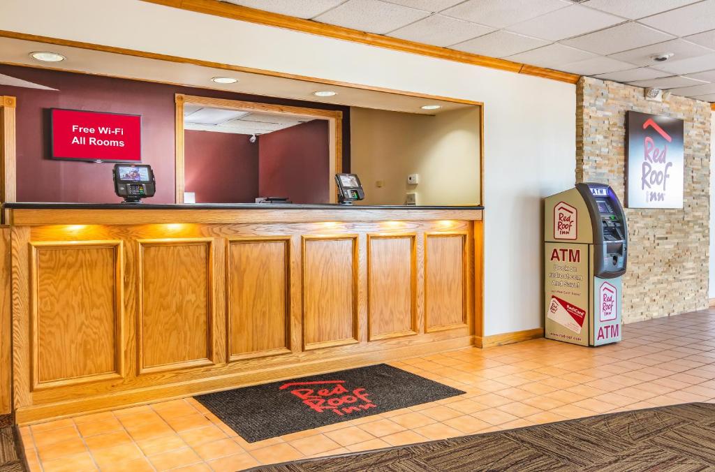 Red Roof Inn Ashtabula - Austinburg - image 6