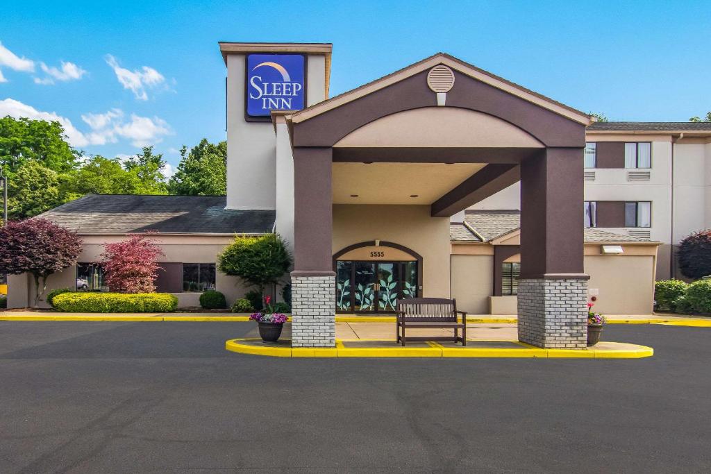 Sleep Inn Austintown - image 3