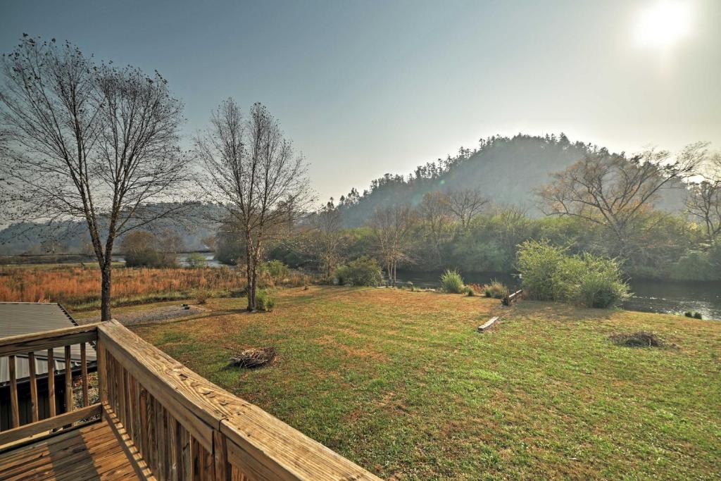 Rustic Reliance Cabin Fly Fish the Hiwassee River - main image