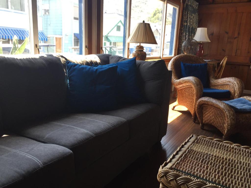 Catalina Island Seacrest Inn - image 2