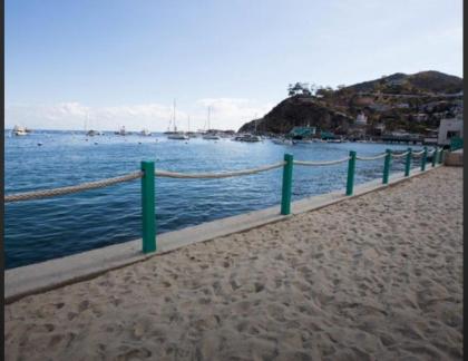 Catalina Island Inn - image 3