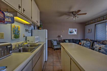 Catalina Island Duplex - Steps to Beach and Pier! - image 12