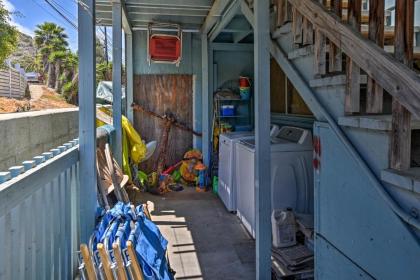 Catalina Island Duplex - Steps to Beach and Pier! - image 15