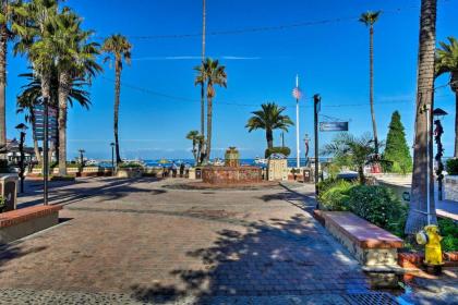 Tropical Island Escape with Deck Walk to Avalon Bay - image 11