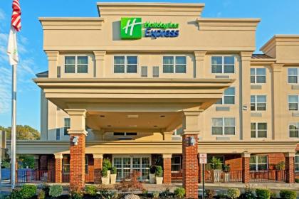 Holiday Inn Express Woodbridge an IHG Hotel - image 4