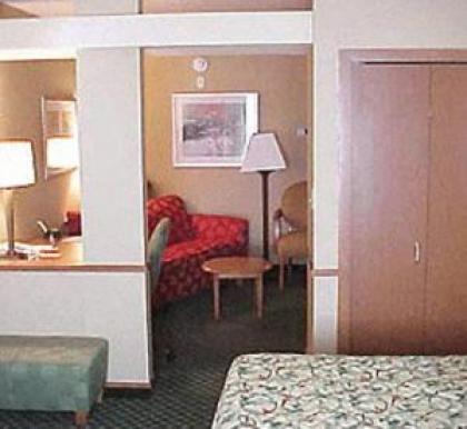 Fairfield Inn & Suites Woodbridge - image 15