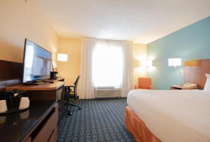 Fairfield Inn & Suites Cleveland Avon - image 11