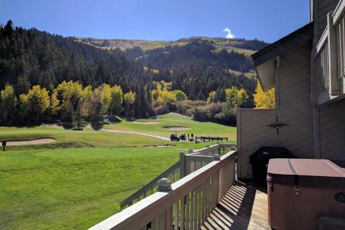 Upscale House on EagleVail Golf Course with Hot Tub! - image 4