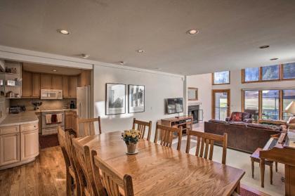 VIEW! 3BR Btwn Vail and Beaver Creek On Golf Course - image 10