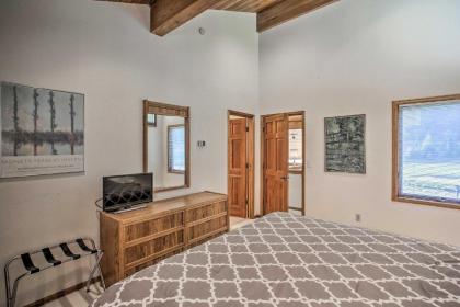 VIEW! 3BR Btwn Vail and Beaver Creek On Golf Course - image 16