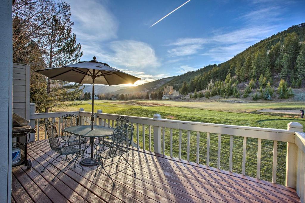 VIEW! 3BR Btwn Vail and Beaver Creek On Golf Course - image 5