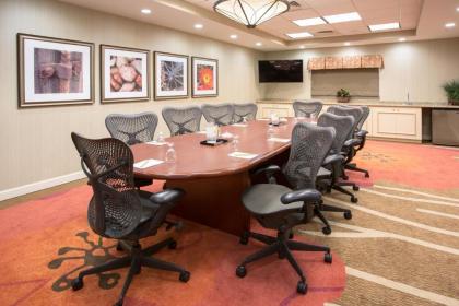 Hilton Garden Inn Phoenix/Avondale - image 16