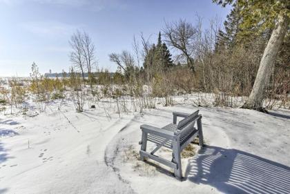 Waterfront Baileys Harbor Studio on Lake Michigan! - image 3